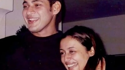 The couple met on the sets of the 2000 film Vamsi and fell in love; the four-year age gap between them did not seem to matter. The couple met on the sets of the 2000 film Vamsi and fell in love; the four-year age gap between them did not seem to matter. 