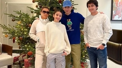 In 2006, Mahesh and Namrata had their first child, Gautham. In 2012, their second child and daughter, Sitara, was born. In 2006, Mahesh and Namrata had their first child, Gautham. In 2012, their second child and daughter, Sitara, was born. 