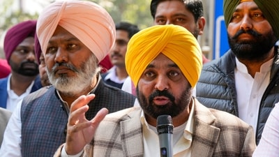 Punjab Chief Minister Bhagwant Mann with AAP MLAs talks to the media after a meeting with the party national convenor Arvind Kejriwal at the Kapurthala House, in New Delhi. (PTI) Punjab Chief Minister Bhagwant Mann with AAP MLAs talks to the media after a meeting with the party national convenor Arvind Kejriwal at the Kapurthala House, in New Delhi. (PTI)