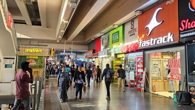 Some of the retail outlets in Hyderabad's Ameerpet Metro station. (X/Karthik Reddy) Some of the retail outlets in Hyderabad's Ameerpet Metro station. (X/Karthik Reddy)