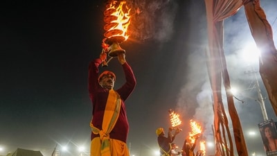  Priests perform 'Ganga Aarti' during the ongoing Maha Kumbh Mela 2025, in Prayagraj, Uttar Pradesh (PTI/Shahbaz khan) Priests perform 'Ganga Aarti' during the ongoing Maha Kumbh Mela 2025, in Prayagraj, Uttar Pradesh (PTI/Shahbaz khan)