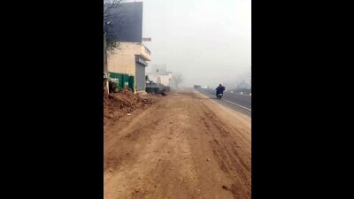 The principal bench of the National Green Tribunal (NGT) has directed the Punjab state authorities to make all possible efforts to acquire land for ensuring compliance with plantation guidelines for the Sirhind-Patiala road widening project. (HT Photo) The principal bench of the National Green Tribunal (NGT) has directed the Punjab state authorities to make all possible efforts to acquire land for ensuring compliance with plantation guidelines for the Sirhind-Patiala road widening project. (HT Photo)