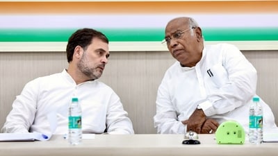 Congress leader Rahul Gandhi with party president Mallikarjun Kharge. (AICC) Congress leader Rahul Gandhi with party president Mallikarjun Kharge. (AICC)