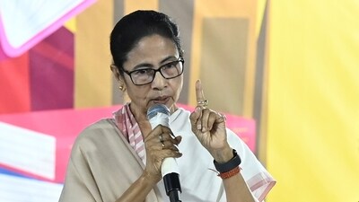 TMC chief Mamata Banerjee blamed AAP-Congress rift for opposition's failure in the Delhi election. (Samir Jana/ Hindustan Times) TMC chief Mamata Banerjee blamed AAP-Congress rift for opposition's failure in the Delhi election. (Samir Jana/ Hindustan Times)