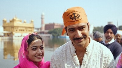 Vicky Kaushal and Rashmika Mandanna at the Golden Temple. Vicky Kaushal and Rashmika Mandanna at the Golden Temple.