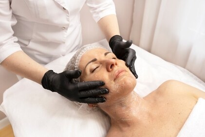 Topical treatments like retinoids and Botox can effectively slow aging when used properly. (Shutterstock) Topical treatments like retinoids and Botox can effectively slow aging when used properly. (Shutterstock)