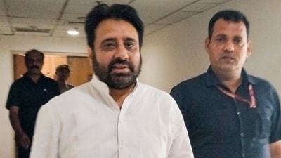 AAP MLA Amanatullah Khan (PTI) AAP MLA Amanatullah Khan (PTI)