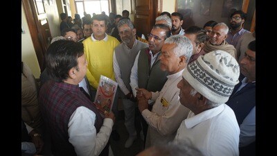 Haryana cabinet minister Rao Narbir Singh with BJP members in Gurugram on Wednesday. (HT PHOTO) Haryana cabinet minister Rao Narbir Singh with BJP members in Gurugram on Wednesday. (HT PHOTO)