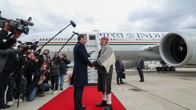 In a special gesture, French President Emmanuel Macron came to see off PM Modi at the airport. The two leaders also exchanged a warm hug. (PMO/X) In a special gesture, French President Emmanuel Macron came to see off PM Modi at the airport. The two leaders also exchanged a warm hug. (PMO/X)