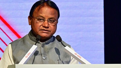 Odisha government will provide mid-day meals to school students of Class 9 and 10, CM Mohan Majhi announced. (File/Hindustan Times)