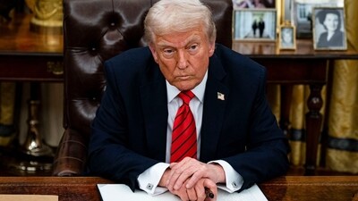 US President Donald Trump signs executive order to pause enforcement of law that bars US businesses from bribing foreign officials (Photographer: Al Drago/Bloomberg) (Bloomberg) US President Donald Trump signs executive order to pause enforcement of law that bars US businesses from bribing foreign officials (Photographer: Al Drago/Bloomberg) (Bloomberg)