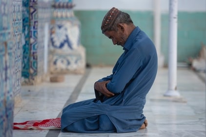 Shab-e-Barat is observed between the 14th and 15th night of the month of Sha'aban. Shab-e-Barat is observed between the 14th and 15th night of the month of Sha'aban.