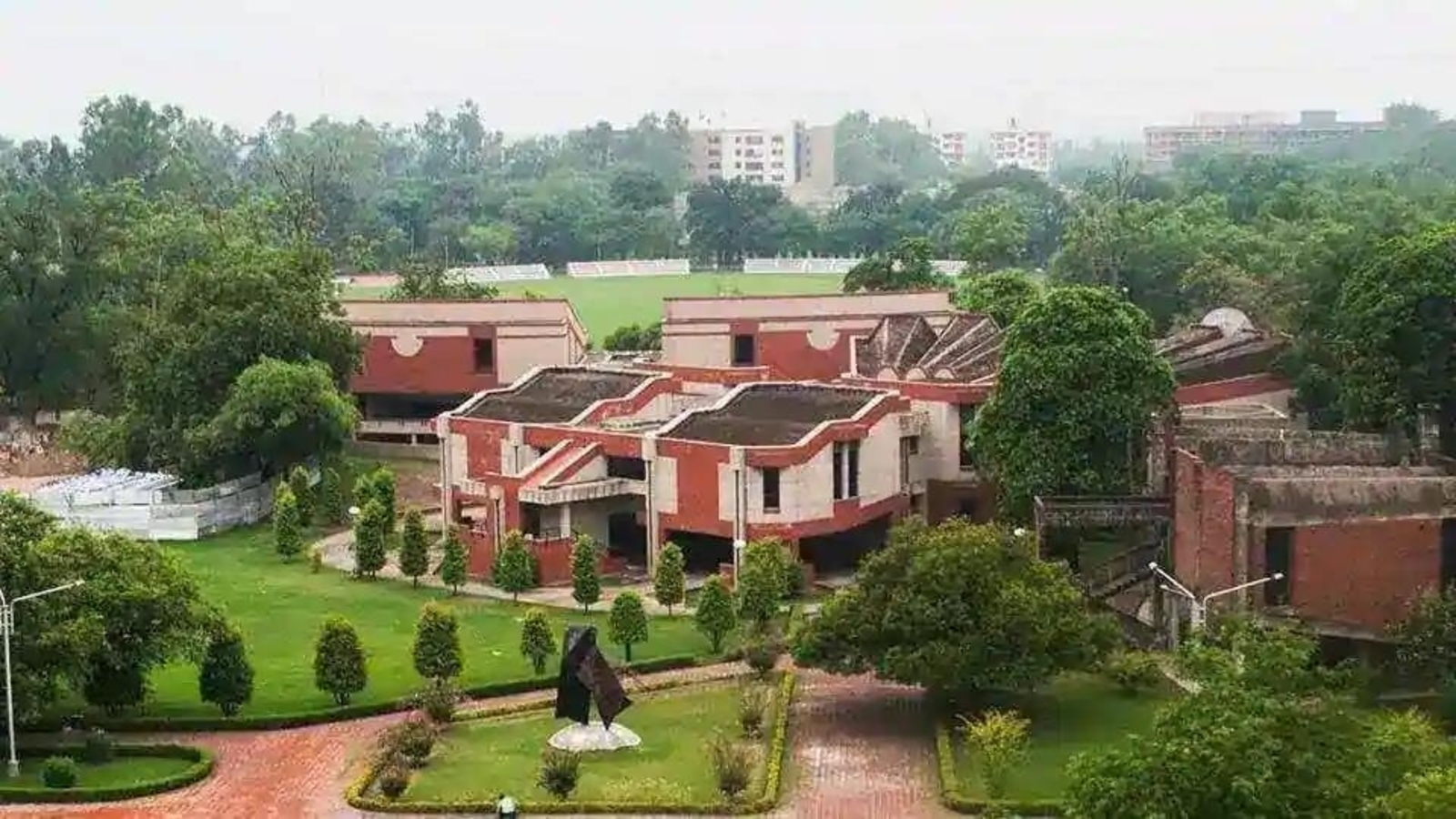 IIT Kanpur’s CDAP launches vision screening program for school children