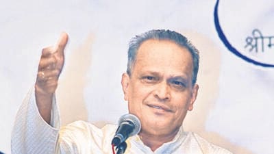Pandit Prabhakar Karekar: An artiste who evoked the divine and human emotion Pandit Prabhakar Karekar: An artiste who evoked the divine and human emotion