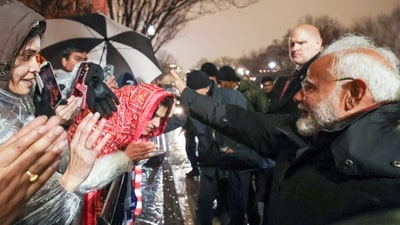 Prime Minister Narendra Modi receives a warm welcome from the Indian community, in Washington DC on Wednesday. (ANI) Prime Minister Narendra Modi receives a warm welcome from the Indian community, in Washington DC on Wednesday. (ANI)