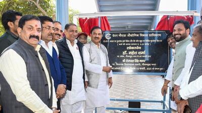 Gautam Budh Nagar member of Parliament Dr Mahesh Sharma inaugurated the two newly constructed foot over bridges (FOBs) near Supertech Ecovillage 1 and Yatharth Hospital on Thursday. (Sunil Ghosh/HT Photo) Gautam Budh Nagar member of Parliament Dr Mahesh Sharma inaugurated the two newly constructed foot over bridges (FOBs) near Supertech Ecovillage 1 and Yatharth Hospital on Thursday. (Sunil Ghosh/HT Photo)