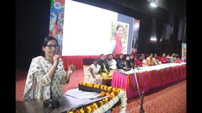 Guests speaking at the inauguration of Veerangana Vahini in Lucknow on Thursday (HT Photo) Guests speaking at the inauguration of Veerangana Vahini in Lucknow on Thursday (HT Photo)