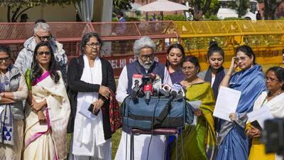 TMC MP Sudip Bandyopadhyay along with other party MPs addresses the media after meeting President Droupadi Murmu in New Delhi on Thursday. (PTI) TMC MP Sudip Bandyopadhyay along with other party MPs addresses the media after meeting President Droupadi Murmu in New Delhi on Thursday. (PTI)