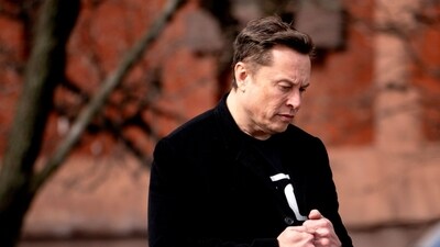 Top Musk staffer to investigate IRS operations: Report (Bloomberg) Top Musk staffer to investigate IRS operations: Report (Bloomberg)