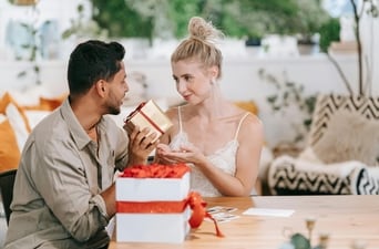 Valentine's Day 2025: Jewellery is something that’s worn every day, making it a timeless gift. (Pexels) Valentine's Day 2025: Jewellery is something that’s worn every day, making it a timeless gift. (Pexels)