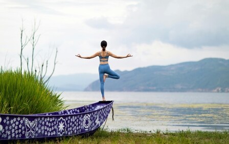 Standing on one leg requires balance, flexibility and core strength. (Pexels) Standing on one leg requires balance, flexibility and core strength. (Pexels)