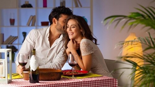 Many couples choose to spend Valentine’s Day at home. (Shutterstock) Many couples choose to spend Valentine’s Day at home. (Shutterstock)