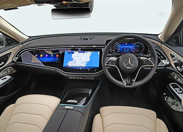 The Superscreen setup has a 12.3-inch digital instrument cluster. The Superscreen setup has a 12.3-inch digital instrument cluster.