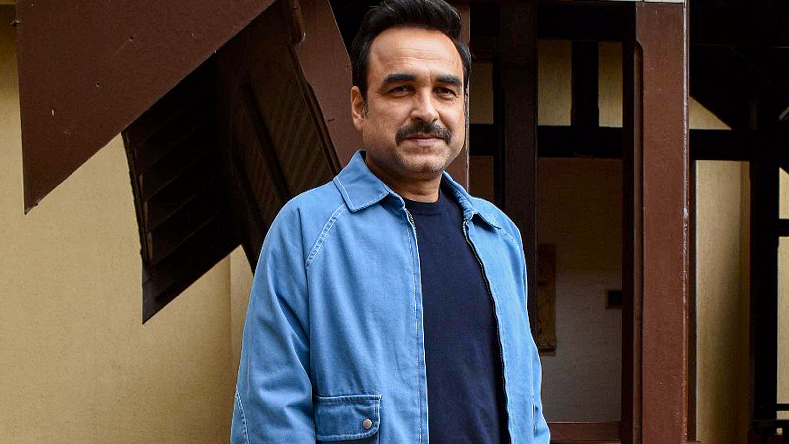 Did you know Pankaj Tripathi's photo was once on a ‘wanted board in ...