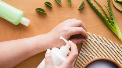 Try the perfect aloe vera body lotion to keep your skin smooth and supple. (Freepik) Try the perfect aloe vera body lotion to keep your skin smooth and supple. (Freepik)