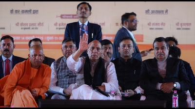 Defence minister and Lucknow MP Rajnath Singh, road and transport minister Nitin Gadkari and UP CM Yogi Adityanath during the inauguration ceremony of two flyovers of four lanes costing 588 crores and 114 other development schemes at Vikas nagar mini stadium in Lucknow on Friday. (Deepak Gupta/ Hindustan Times) Defence minister and Lucknow MP Rajnath Singh, road and transport minister Nitin Gadkari and UP CM Yogi Adityanath during the inauguration ceremony of two flyovers of four lanes costing 588 crores and 114 other development schemes at Vikas nagar mini stadium in Lucknow on Friday. (Deepak Gupta/ Hindustan Times)