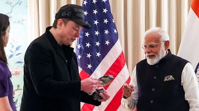 PM Narendra Modi is presented a gift by Elon Musk at Blair House in US (X/@narendramodi) PM Narendra Modi is presented a gift by Elon Musk at Blair House in US (X/@narendramodi)