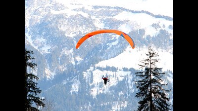 In wake of growing complaints of drug menace among paragliders, Kullu district administration to start drug testing for which testing kits have been procured. (HT File)