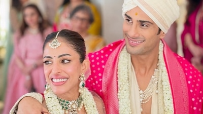 Prateik Babbar has been dating Priya Banerjee for the past few years. Prateik Babbar has been dating Priya Banerjee for the past few years.