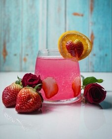 Rose and Strawberry Fizz Rose and Strawberry Fizz
