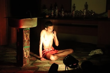 Students of Shaheed Bhagat Singh Evening College dram soc Sangharsh presented the silent play Janeu