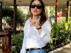 Kareena Kapoor requested the paparazzi not to click her kids after posing for them. Kareena Kapoor requested the paparazzi not to click her kids after posing for them.