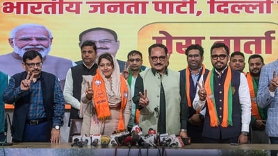 AAP councillors join Delhi BJP in the presence of Delhi BJP president Virendra Sachdeva on Saturday. (RAJ K RAJ /HT PHOTO) AAP councillors join Delhi BJP in the presence of Delhi BJP president Virendra Sachdeva on Saturday. (RAJ K RAJ /HT PHOTO)