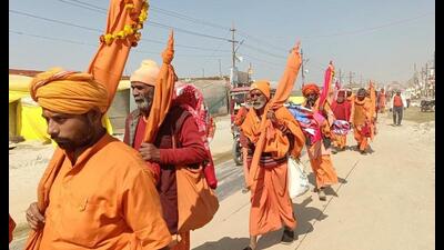 Before their departure, the sadhus reflected on the spiritual significance of Mahakumbh. (Sourced)