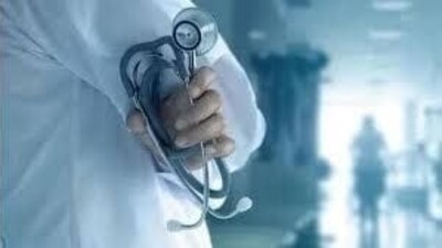 The incident has sparked outrage, with locals blaming poor hospital management and lack of maintenance. The incident has sparked outrage, with locals blaming poor hospital management and lack of maintenance.