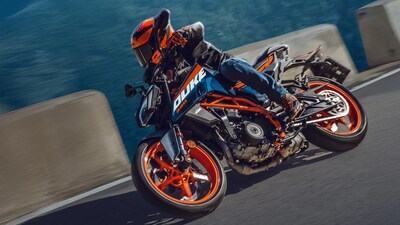 The design of 390 Duke is inspired by the larger Dukes that KTM sells.