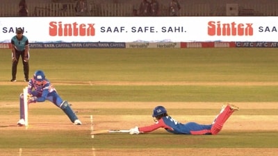 Arundhati Reddy survived a close call as DC won by two wickets (WPL)