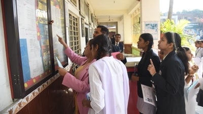 Students entering an examination centre to appear in the Central Board of Secondary Education(CBSE )class 10th examination at St. Dominic savio's high school Danapur in patna. (Santosh Kumar ) Students entering an examination centre to appear in the Central Board of Secondary Education(CBSE )class 10th examination at St. Dominic savio's high school Danapur in patna. (Santosh Kumar )