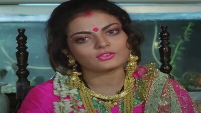 Sheeba made her Bollywood debut with Sunil Dutt's Yeh Aag Kab Bujhegi in 1991. Sheeba made her Bollywood debut with Sunil Dutt's Yeh Aag Kab Bujhegi in 1991.
