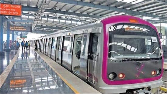 X users reacted with frustration, calling for a more integrated and affordable public transport system. (Twitter/MelbinMathew21)