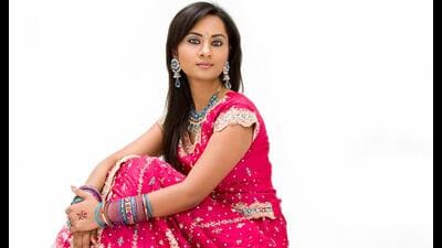 Historically, queens and royalty in India wore brightly coloured garments, and this vivid shade of pink became associated with regal elegance, hence the sobriquet ‘rani pink’. (Shutterstock) Historically, queens and royalty in India wore brightly coloured garments, and this vivid shade of pink became associated with regal elegance, hence the sobriquet ‘rani pink’. (Shutterstock)