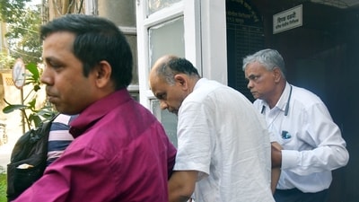 New India Co-operative Bank fraud accused Hitesh Mehta produces before Killa Court and sentenced to 5 days of police custody for further investigation, in Mumbai on Sunday. (ANI) New India Co-operative Bank fraud accused Hitesh Mehta produces before Killa Court and sentenced to 5 days of police custody for further investigation, in Mumbai on Sunday. (ANI)
