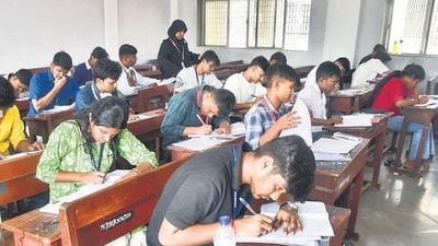 ICSE Class 10 exam 2025 will begin from February 18. Candidates must remember a set of exam day instructions as advised by the council. (Photo by Bhushan Koyande/HT file image) ICSE Class 10 exam 2025 will begin from February 18. Candidates must remember a set of exam day instructions as advised by the council. (Photo by Bhushan Koyande/HT file image)
