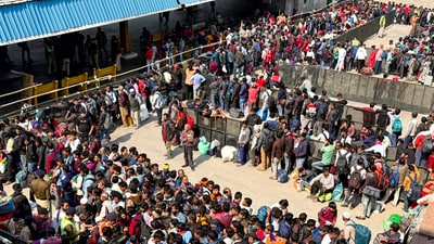 New Delhi, India - Feb. 17, 2025: Crowds of Passengers seen over New Delhi Railway Station a day after the Stampede reportedly resulting in the death of 18 people in New Delhi, India, on Monday, February 17, 2025. (Photo by Sanchit Khanna/ Hindustan Times) (Hindustan Times) New Delhi, India - Feb. 17, 2025: Crowds of Passengers seen over New Delhi Railway Station a day after the Stampede reportedly resulting in the death of 18 people in New Delhi, India, on Monday, February 17, 2025. (Photo by Sanchit Khanna/ Hindustan Times) (Hindustan Times)