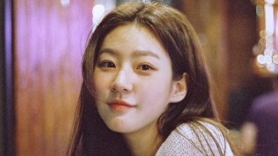 Kim Sae-ron debuted in 2009 with the film A Brand New Life. Kim Sae-ron debuted in 2009 with the film A Brand New Life.