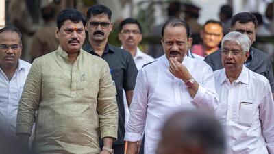 Mumbai, India - February 28, 2023: Leader of the Opposition in the Maharashtra Legislative Assembly Ajit Pawar and MLA Dhananjay Munde arrive in Vidhan Bhavan during the second day of Budget Session, at Vidhan Bhavan, Nariman Point, in Mumbai, India, on Tuesday, February 28, 2023. (Photo by Satish Bate/ Hindustan Times) (Satish Bate/HT PHOTO) Mumbai, India - February 28, 2023: Leader of the Opposition in the Maharashtra Legislative Assembly Ajit Pawar and MLA Dhananjay Munde arrive in Vidhan Bhavan during the second day of Budget Session, at Vidhan Bhavan, Nariman Point, in Mumbai, India, on Tuesday, February 28, 2023. (Photo by Satish Bate/ Hindustan Times) (Satish Bate/HT PHOTO)